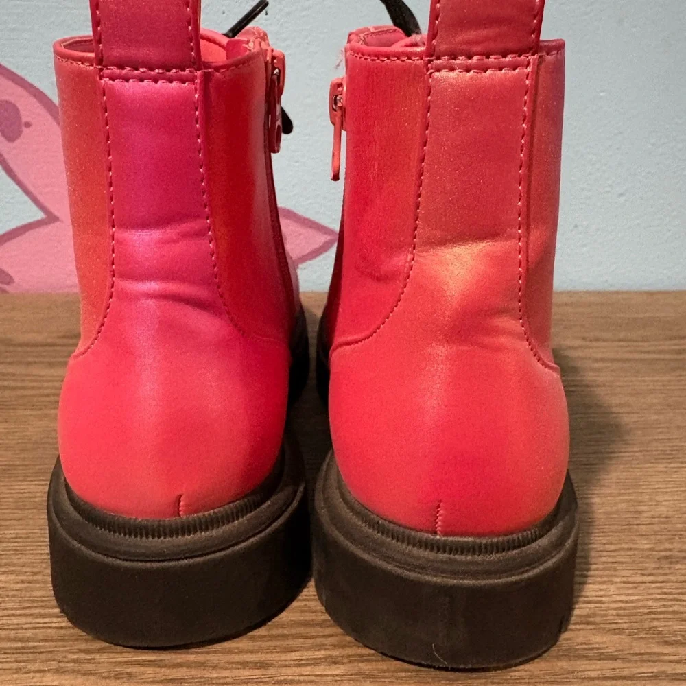 Size 3 EUC Pearlescent Pink Kids Boots - Picture 3 of 7